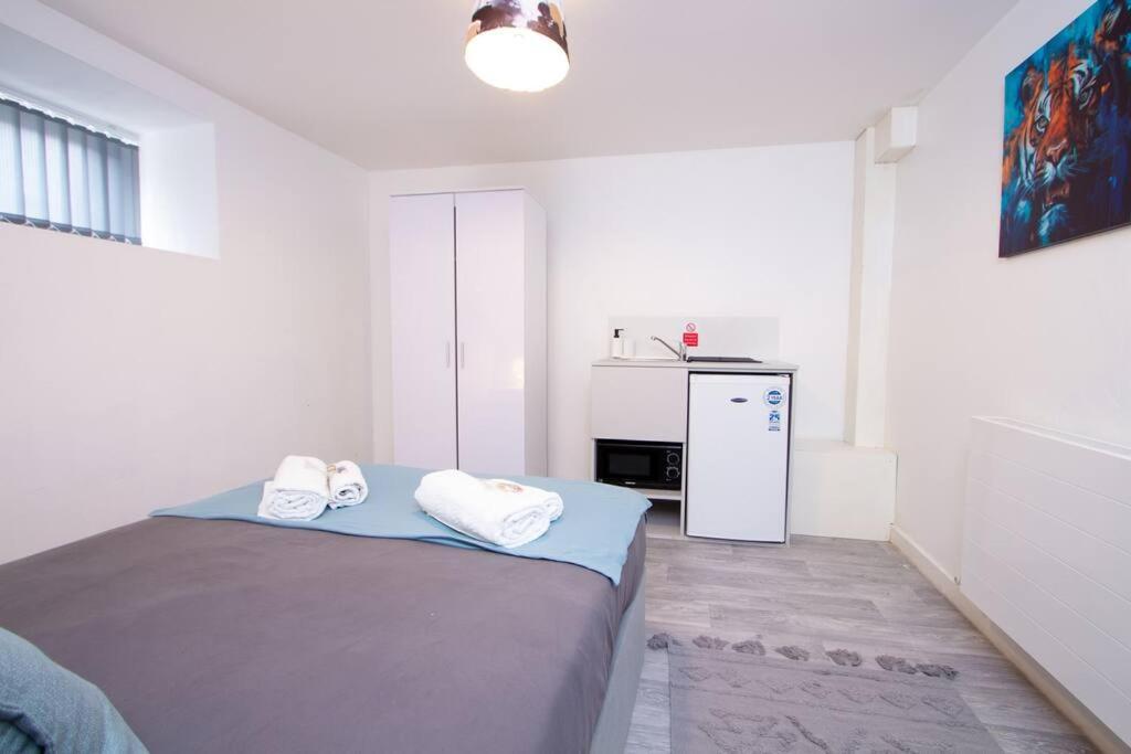 Suite 2 - Stylish Private Room In A Shared House Шеффілд Екстер'єр фото